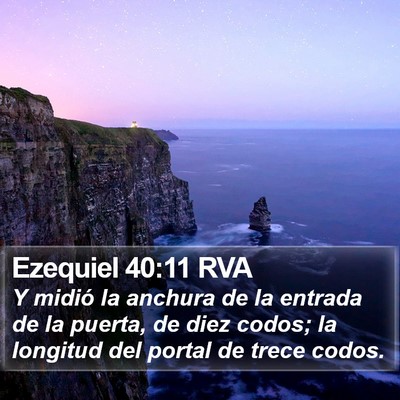 Ezequiel 40:11 RVA Bible Verse Image