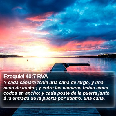 Ezequiel 40:7 RVA Bible Verse Image