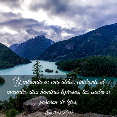 Picture 03 - Lucas 17:12 RVA - Y entrando en una aldea, viniéronle al encuentro - Bible Verse Picture